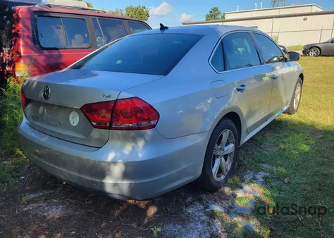 2015 Volkswagen Passat 1.8T Limited Edition from USA, damaged, VIN 1VWAS7A3XFC118478